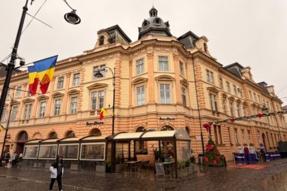 risc de tragedie in centrul sibiului consilier local cere verificarea basoreliefurilor