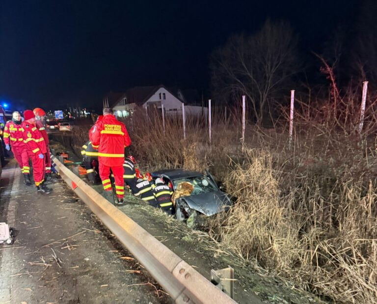 Accident pe DN1 la iesire din Selimbar sofer in sant