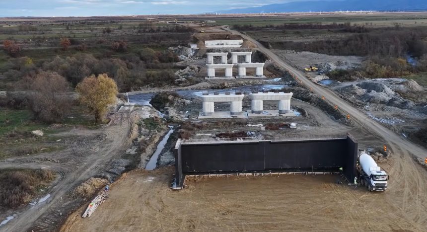 Autostrada Sibiu Fagaras avanseaza aproape 2000 de proprietati expropriate