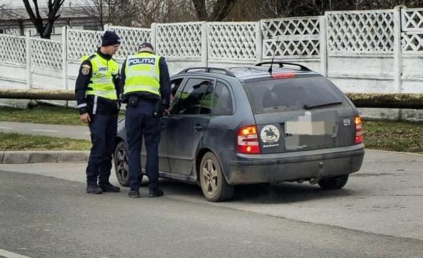 Doi soferi fara permis prinsi in trafic Sibiu