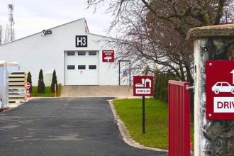 Drive in la PEFOC sibienii isi ridica semineul din masina