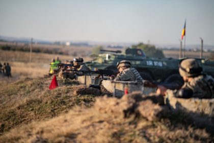 Luna plina de antrenamente la polygonul Poplaca