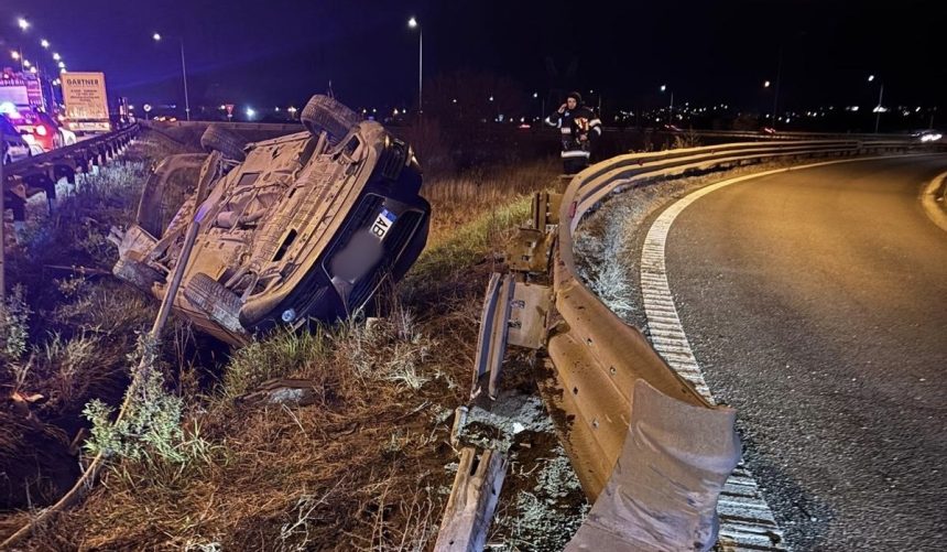 Masina rasturnata pe A1 langa Sibiu foto