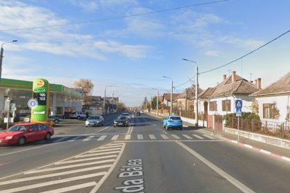 Petitie pentru un nou semafor pe Balea langa ARAL