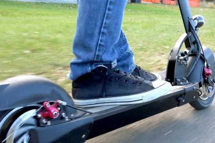 Politica RCA devine obligatorie pentru trotinete si biciclete electrice