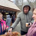 Pomana porcului la Muzeul Astra vizitatori incantati