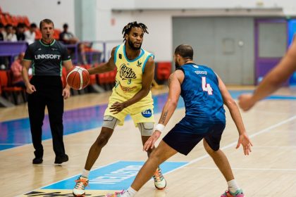 Prea buni pentru noi Oradea s a distrat cu CSU