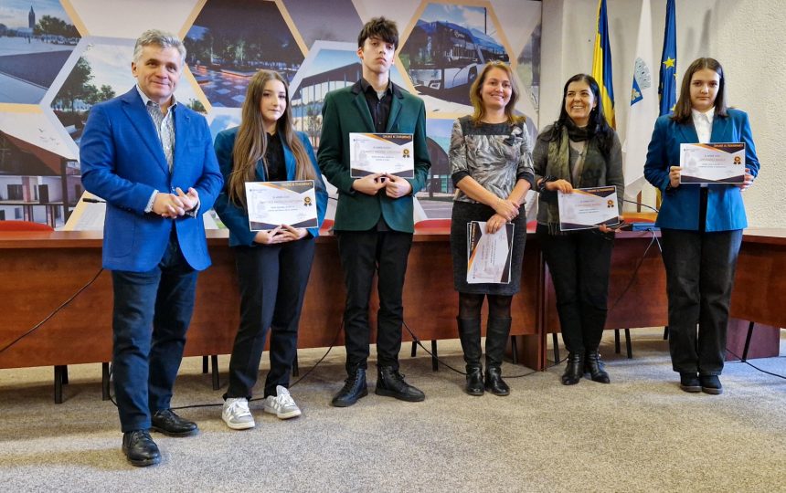 Primaria Medias a premiat elevii cu rezultate excelente