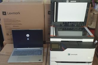 Primaria Medias continua distribuirea IT in scoli