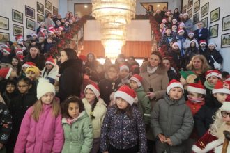 Primaria Medias deschide portile colindatorilor 9 zile de bucurie