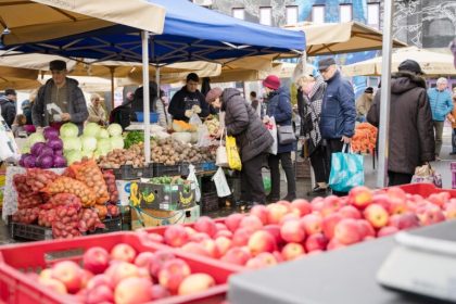 Program special la Piata Volanta deschisa pe 24 decembrie