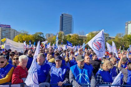 Protest mare la Cotroceni 4 confederatii cer medierea lui Nicusor Dan