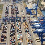 Romania traieshte pe datorie externa deficitul a depasit 28 miliarde euro