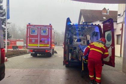 Sase persoane transportate la spital din hotelul Hilton