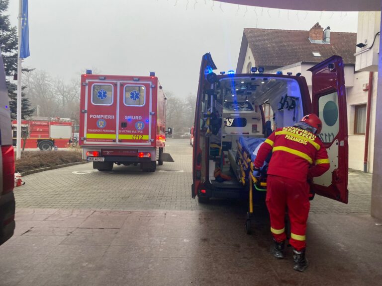 Sase persoane transportate la spital din hotelul Hilton