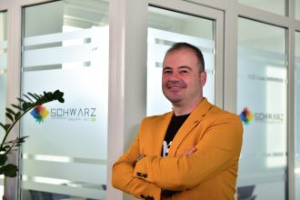 Studentii din Sibiu invitati sa invete afaceri reale