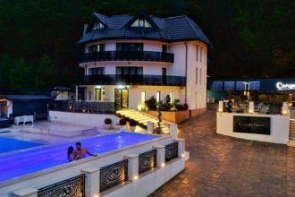 Team building in Sibiu cazare de lux SPA exterior si activitati de grup