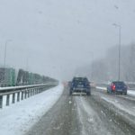 Trafic extrem de ingreunat pe A1 Sibiu din cauza ninsorii