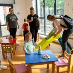 Veste buna pentru educatori sute de posturi deblocate