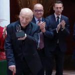 Victor Rebengiuc premiat pentru cariera 7 decenii in teatru