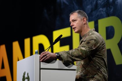 Vizita NATO amanata seful fortelor aliate nu ajunge la Sibiu