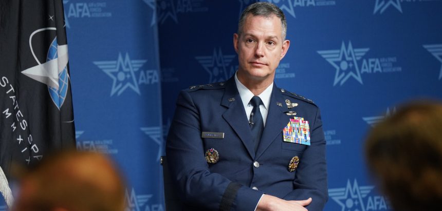 Vizita de rang in alt la Sibiu comandant NATO a sosit