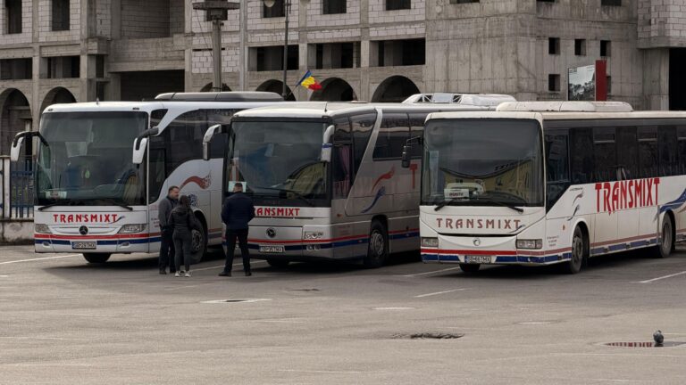 Vurprul izolat dupa faliment oameni merg la ocazie pentru Sibiu