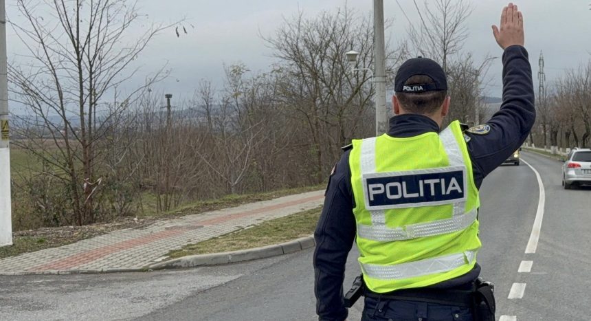fugit de politie tanar fara permis a lovit un tub de beton