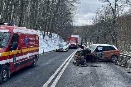 Accident cu 3 masini pe Hula Bradului trafic blocat