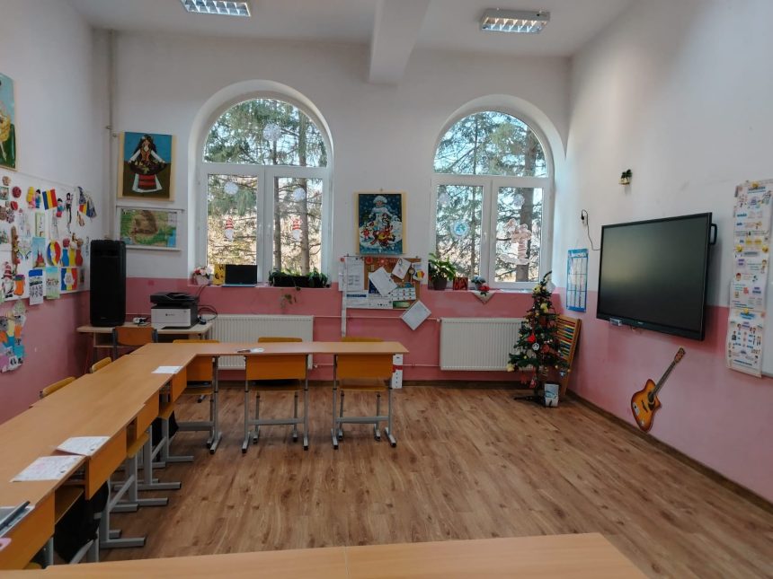 Conditii imbunatatite pentru copiii cu nevoi speciale 12 sali de clasa renovate la CSEI Turnu Rosu