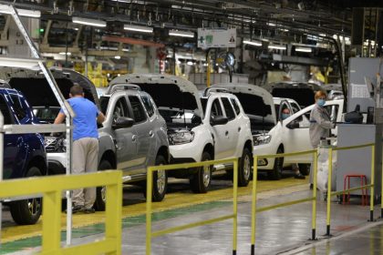 Consiliul Concurentei amendeaza Dacia Renault si altele