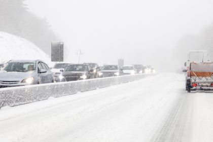 Cozi mari pe Valea Prahovei rute alternative sugerate