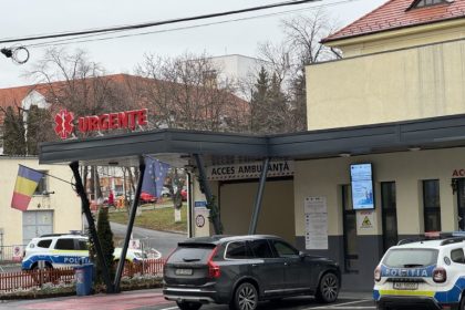 Femeie accidentata pe trecerea de pietoni langa mall