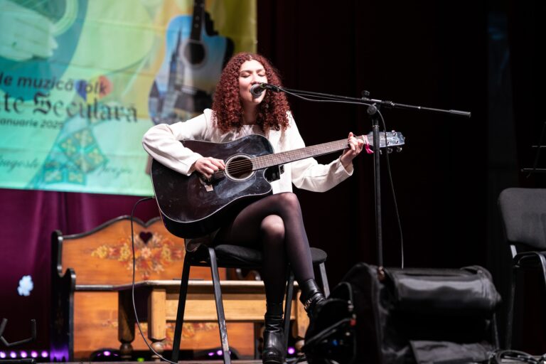 Festivalul Concurs de Muzica Folk Medias Cetate Seculara sarbatoresc 40 de editii