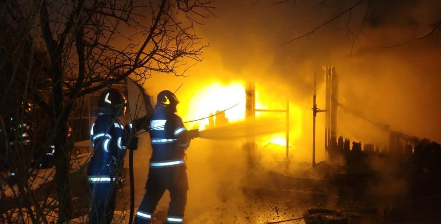 Incendiu la DarLes din cauza scurtcircuitului