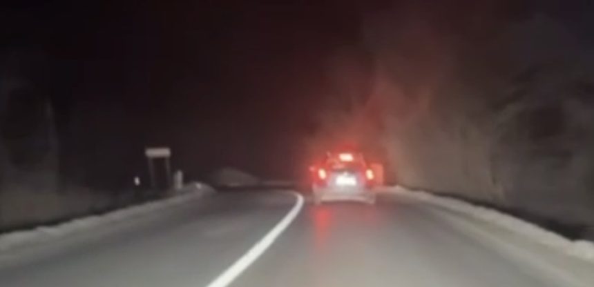 Masina furata din Avrig urmarita de politie prin doua judete hotul are 12 ani video