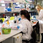 Oamenii de stiinta anunta un progres semnificativ in lupta impotriva cancerului tratamente mai accesibile si eficiente