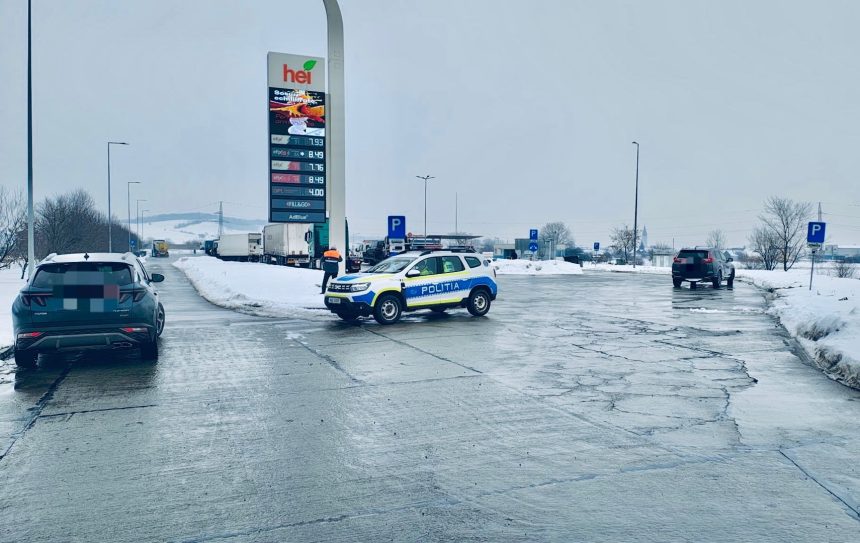 Razie pe autostrada la Sibiu zeci de soferi vitezomani amendati si permise suspendate