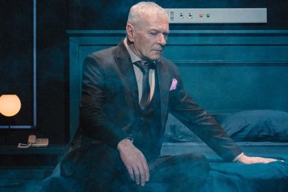 Spectacolul TNRS Lungul drum al zilei catre noapte premiera in SUA