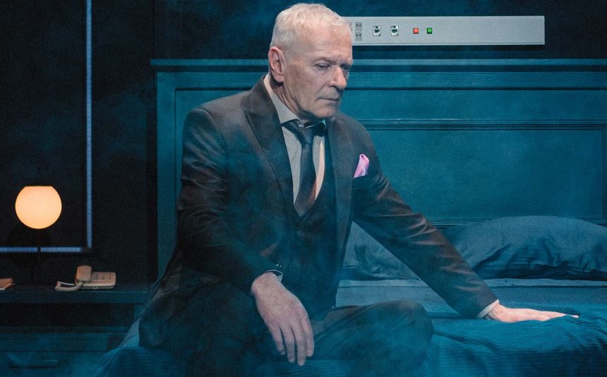 Spectacolul TNRS Lungul drum al zilei catre noapte premiera in SUA