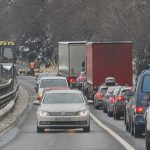 Trafic ingreunat pe Valea Oltului din cauza oilor