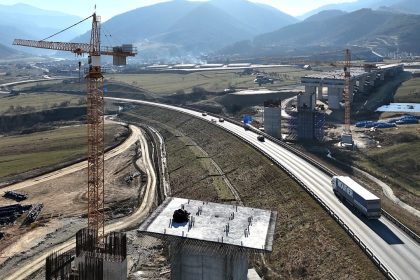 Trafic interzis pentru TIR uri pe Valea Oltului pana pe 7 ianuarie