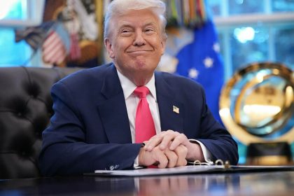 Trump se autoproclama preedinte interimar al Venezuelei