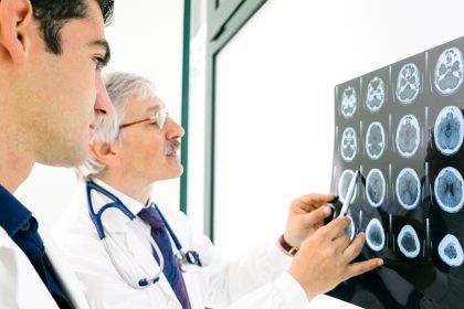 Un baiat din China cel mai tanar pacient cu Alzheimer