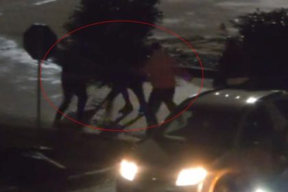 incercare de violena in parcarea carrefour un tanar a fost internat in spital video