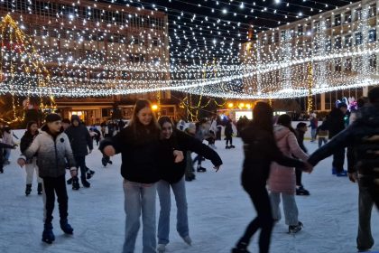 record de vizitatori la patinoarul din mediash cei mai multi au fost copii