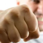 scandal intr un apartament din sibiu un barbat a fost plasat sub control judiciar