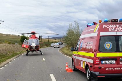 Accident la Ighisu Vechi 3 persoane blocate in masina