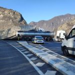 Accident pe Valea Oltului la Calimanesti doua autoutilitare au fost implicate