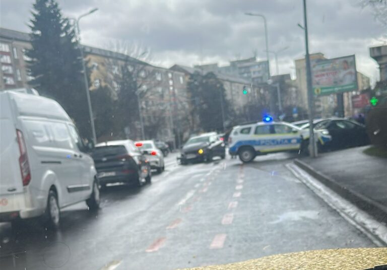 Accident pe strada Nicolae Iorga din Sibiu trafic ingreunat